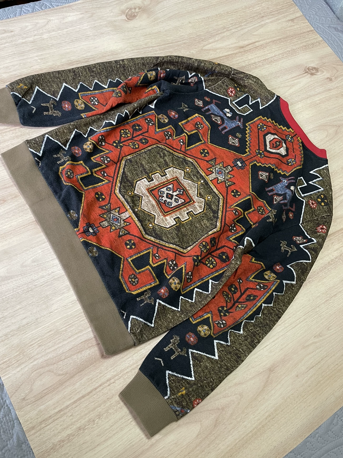 Givenchy Bohemian Style Pullover Hoodie — detail
