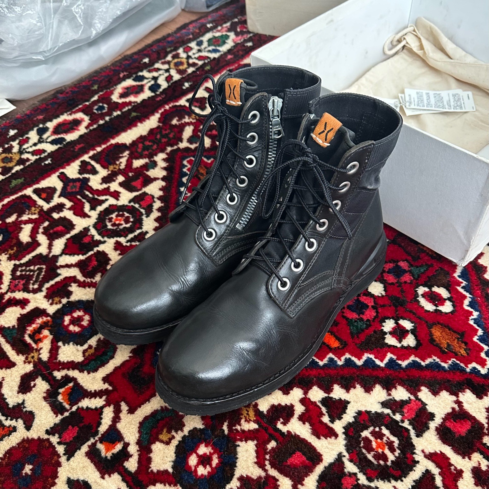 visvim 17ss 7-hole Leather Boots — detail