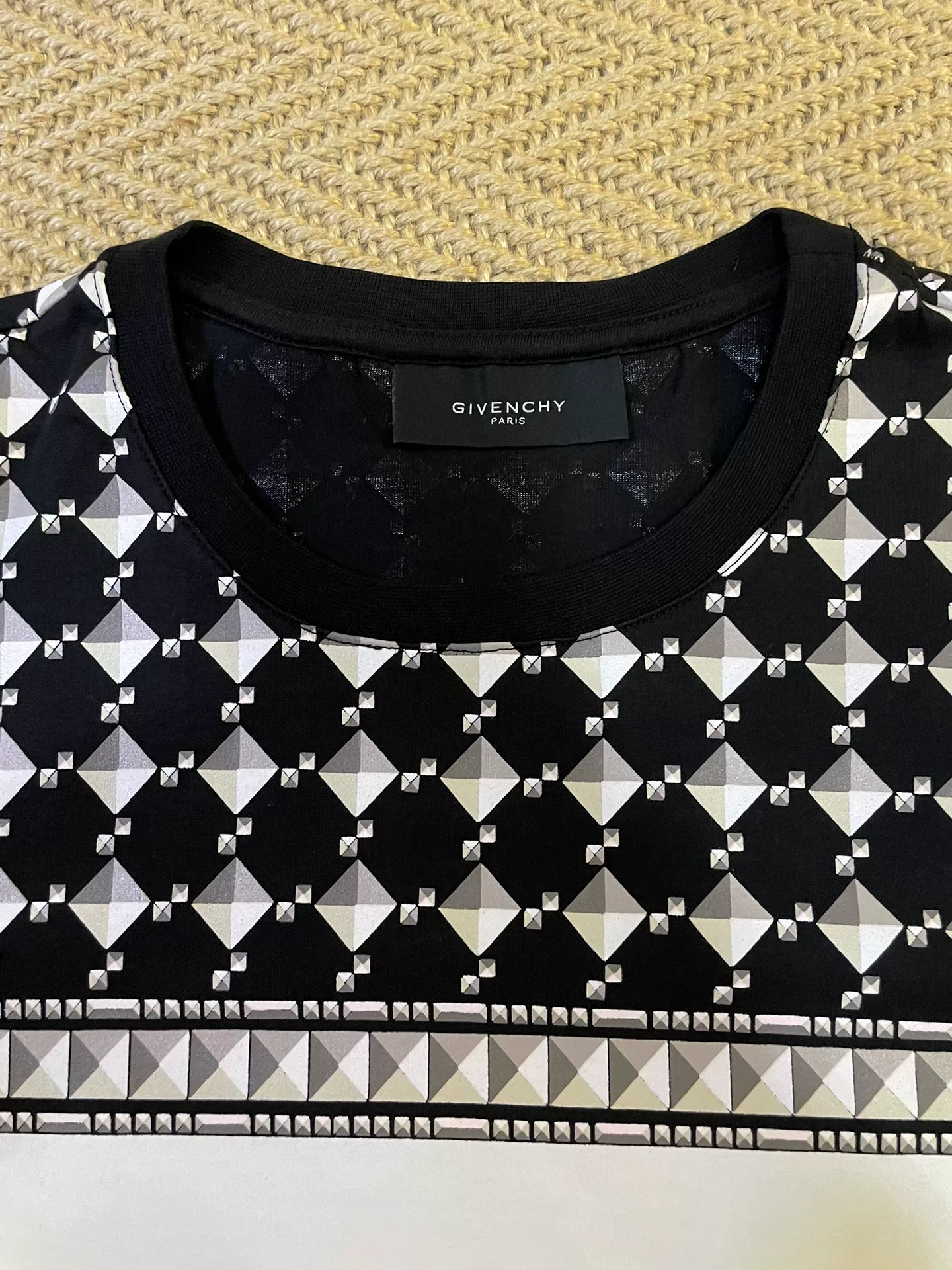 Givenchy 10FW Short Sleeve T-Shirt — label