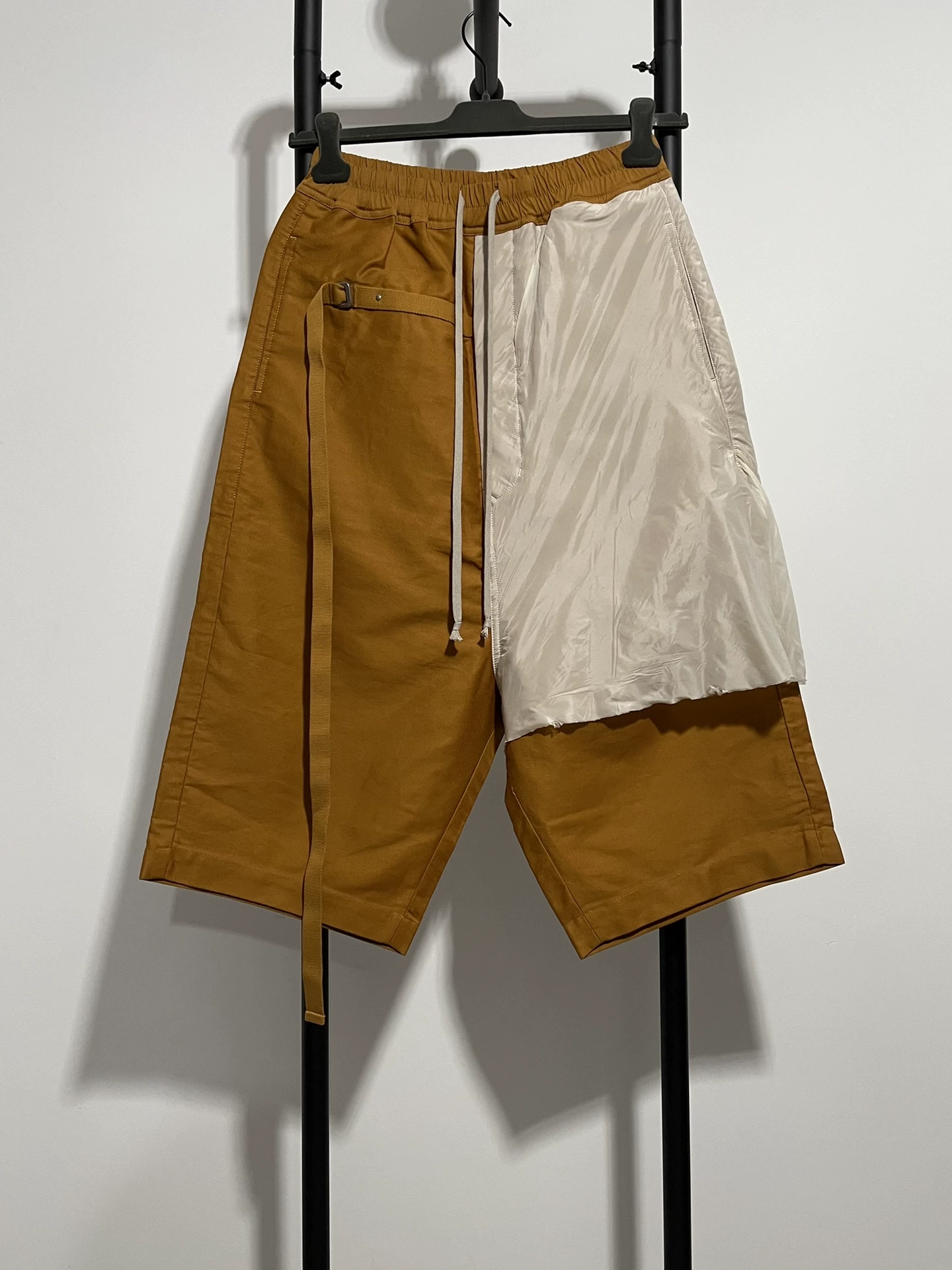 Rick Owens Color-Block Cropped Pants