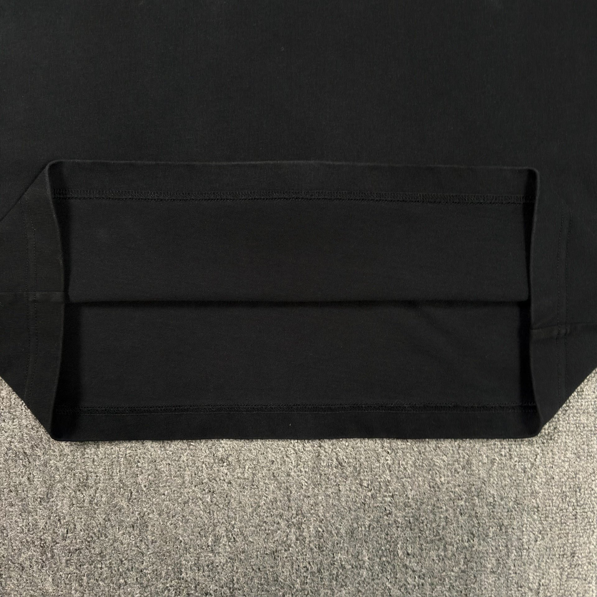 Dior 1947 Logo Black Short-Sleeve T-Shirt — label