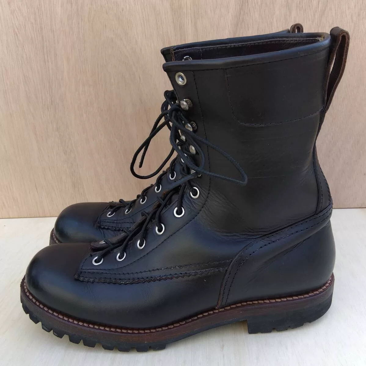 WTAPS 09AW BEETLE Work Boots — front
