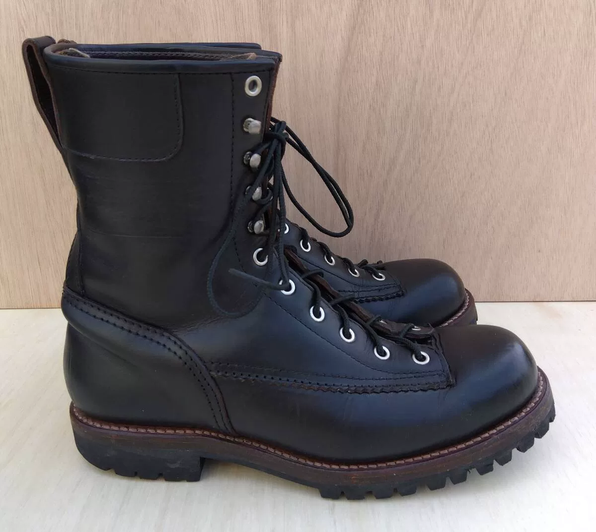 WTAPS 09AW BEETLE Work Boots — detail