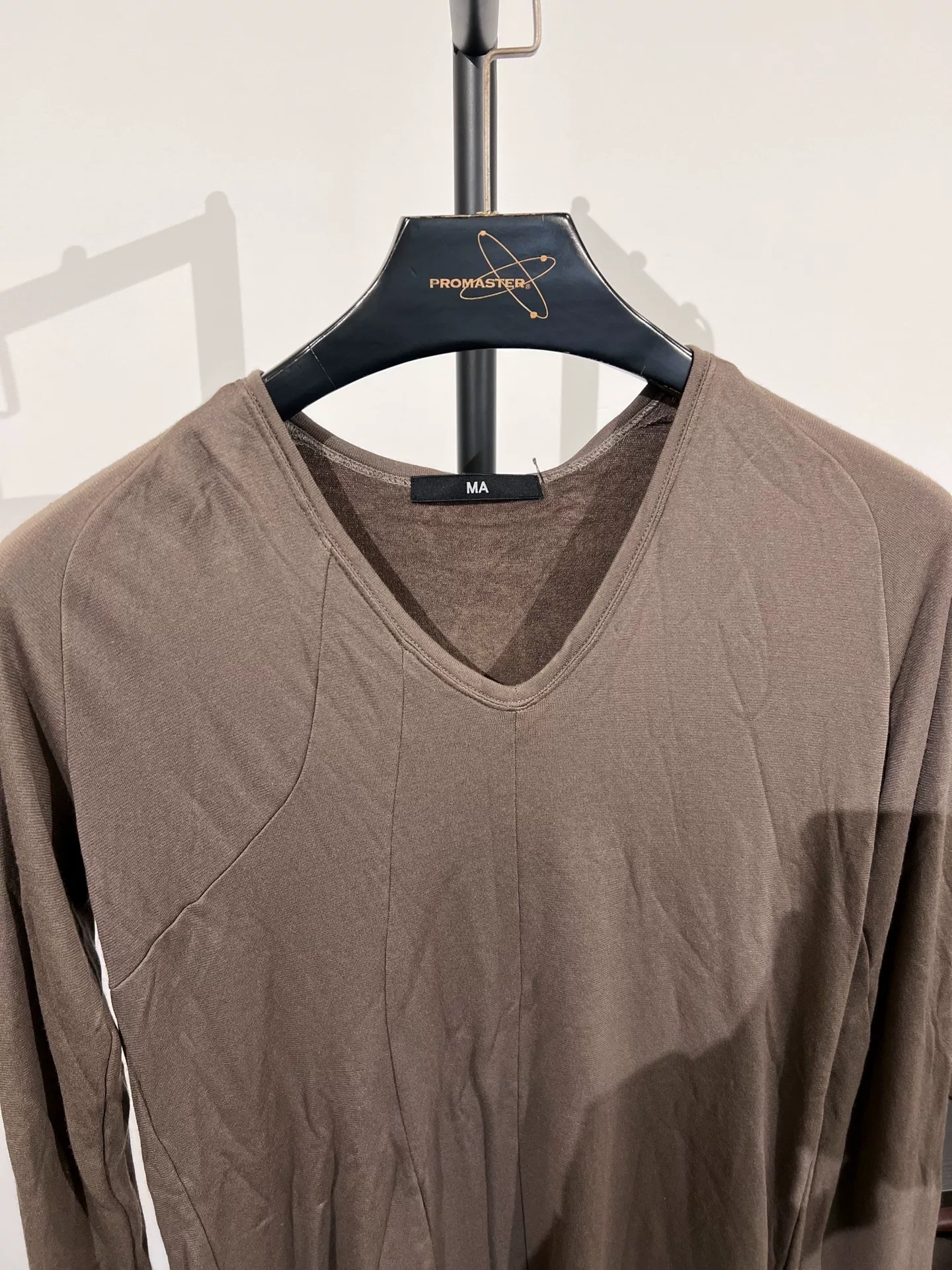 Uniqlo Brown Long-Sleeve V-Neck Top — detail