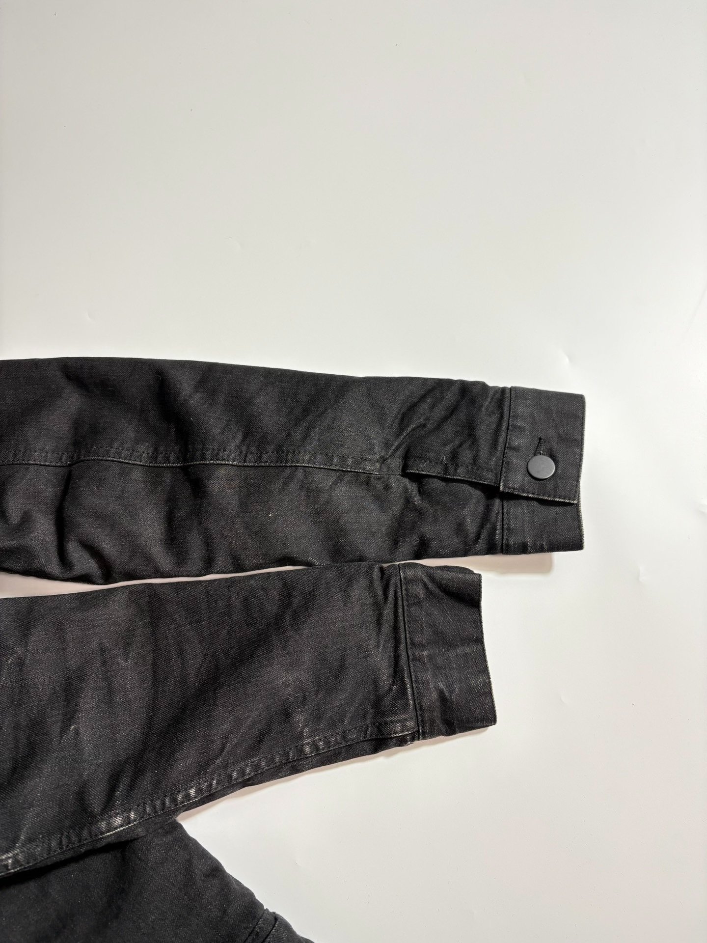 N.Hoolywood Black Denim Lamb Fleece Jacket — label
