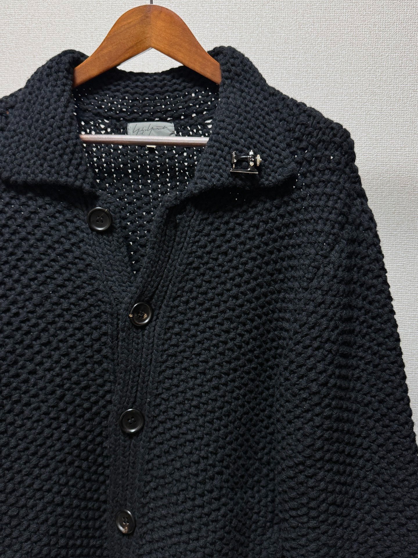 Yohji Yamamoto 02AW Knitted Thick Coat — detail