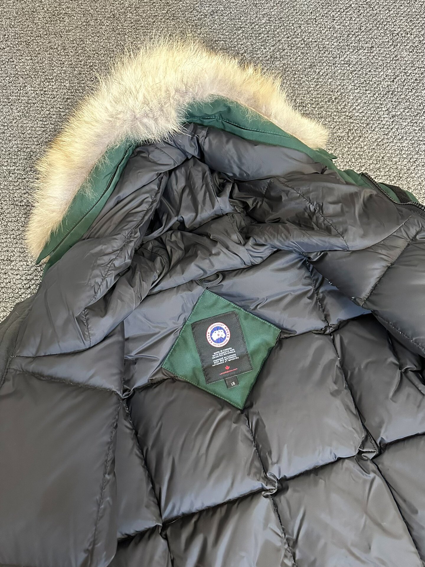 Canada Goose Green Down Jacket Wolf Fur L — back