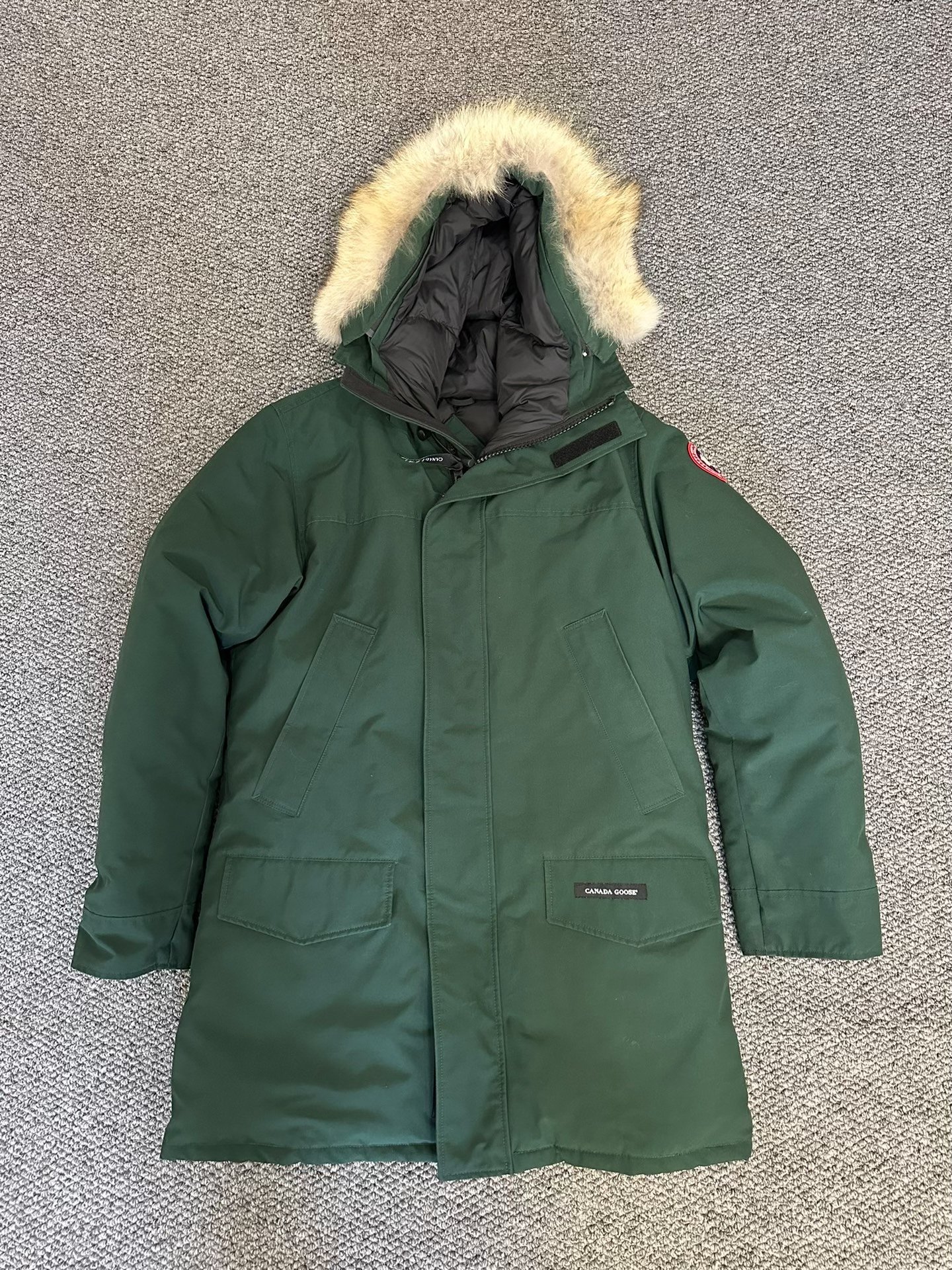 Canada Goose Green Down Jacket Wolf Fur L