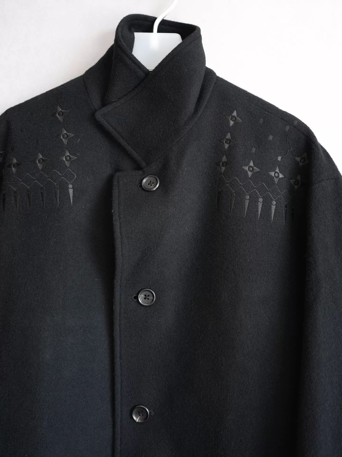 Yohji Yamamoto 22AW Full-Back Embroidery Coat — label