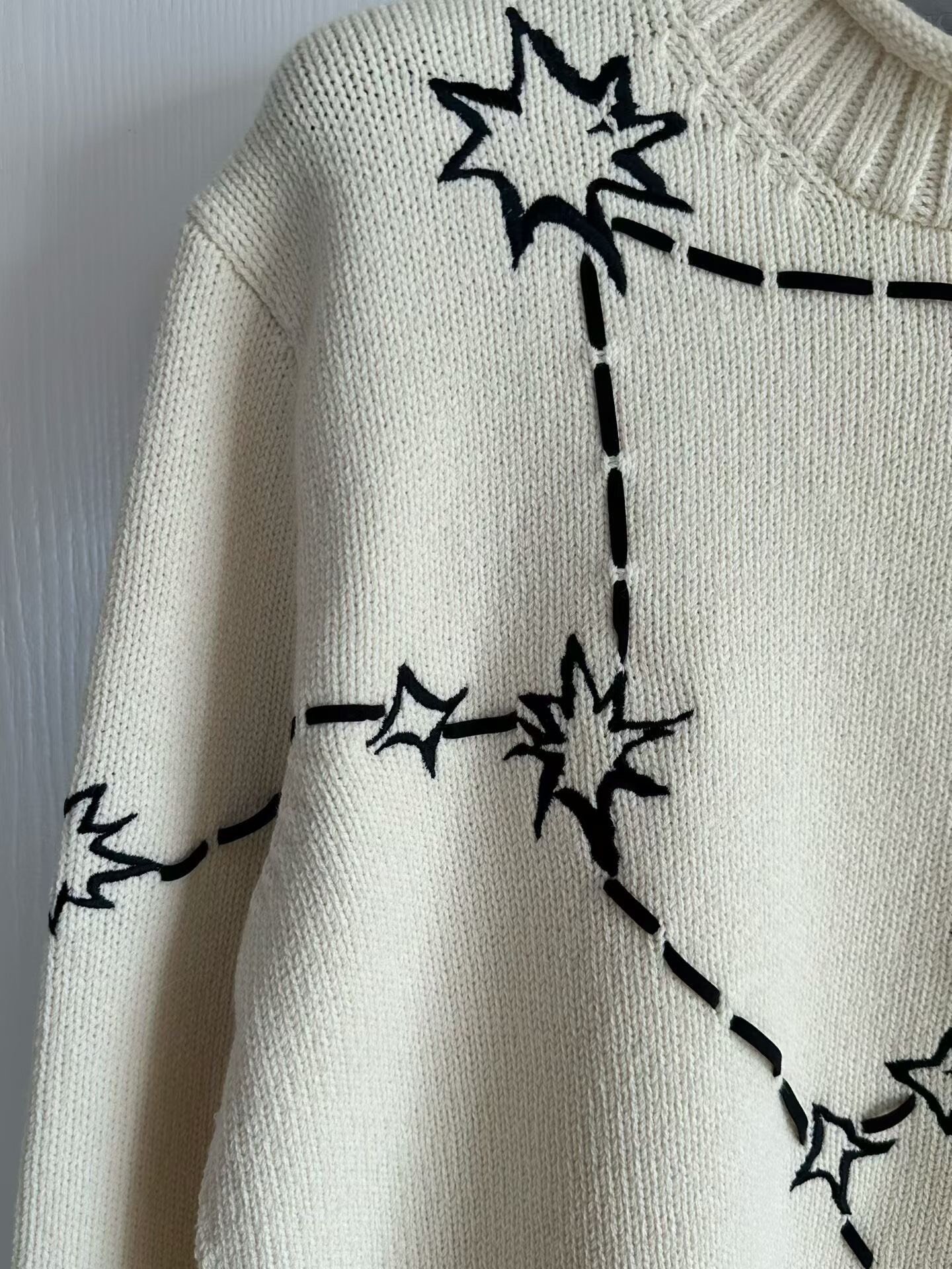 Dior Star Embroidery Knit Sweater — detail