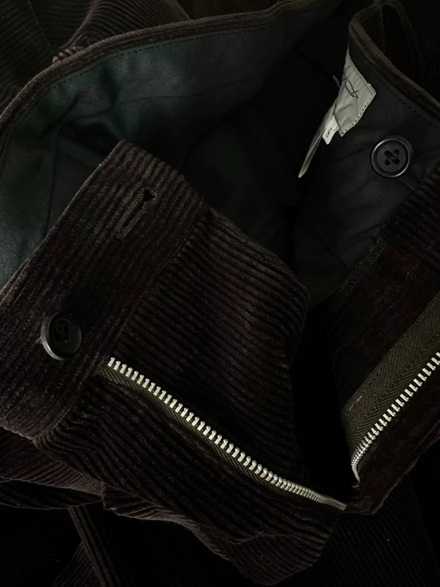 Yohji Yamamoto 96AW Corduroy Runway Pants — detail