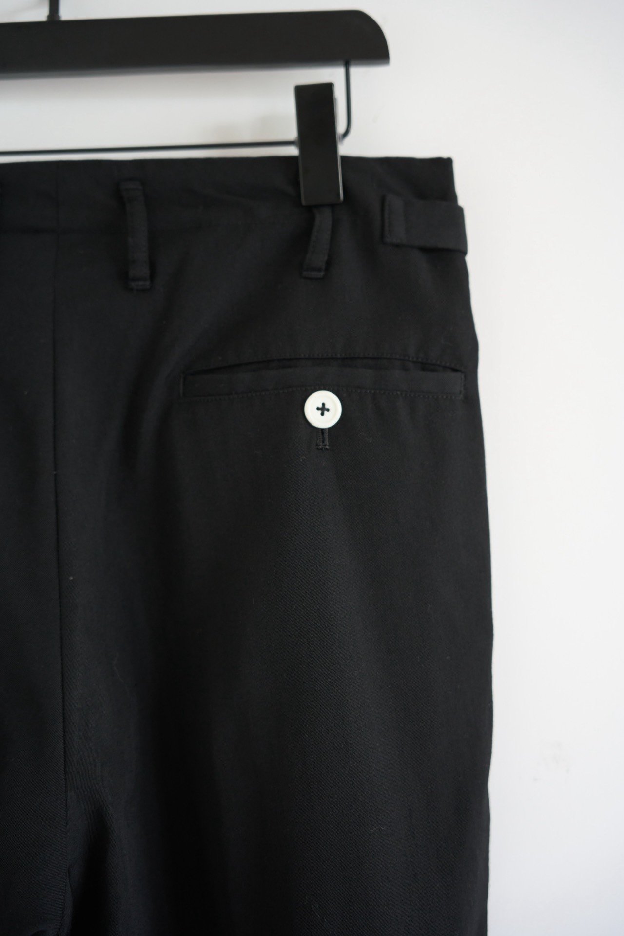 Yohji Yamamoto 19AW White Button Trousers — label