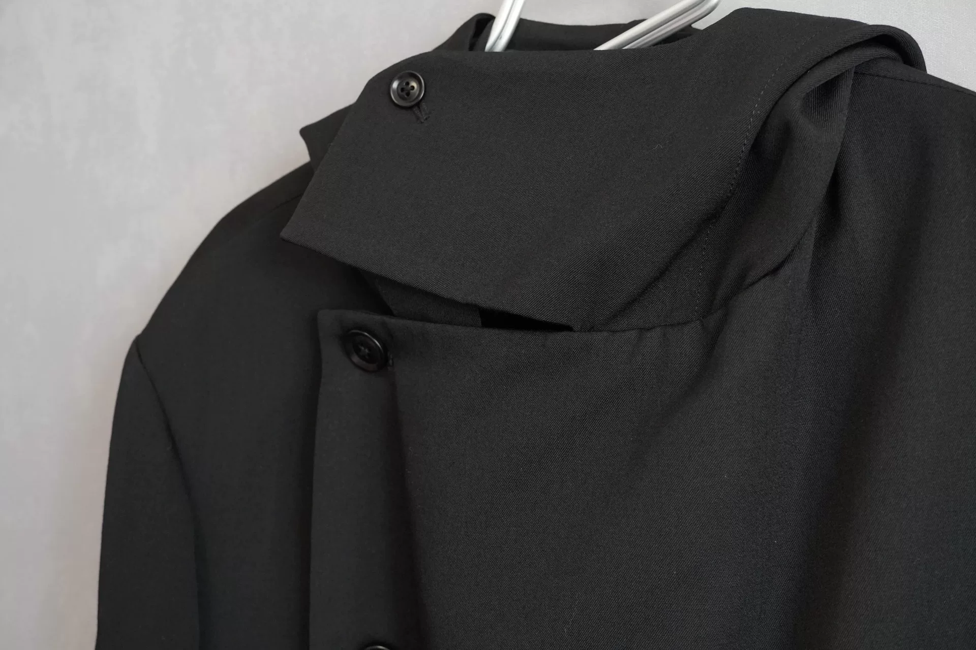 Yohji Yamamoto 16AW Hooded Embroidery Coat — back