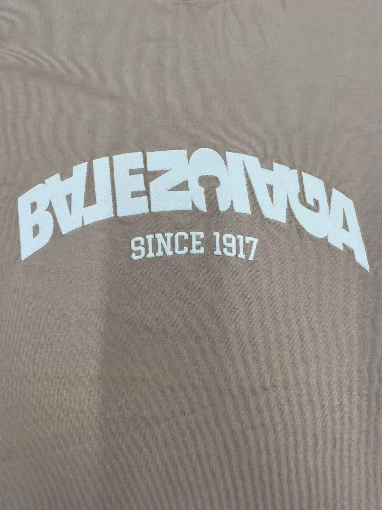 Balenciaga Logo Crew Neck Short-Sleeve T-Shirt — detail