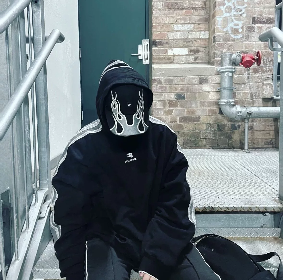 Balenciaga 23ss Black Striped Sporty Hoodie — front
