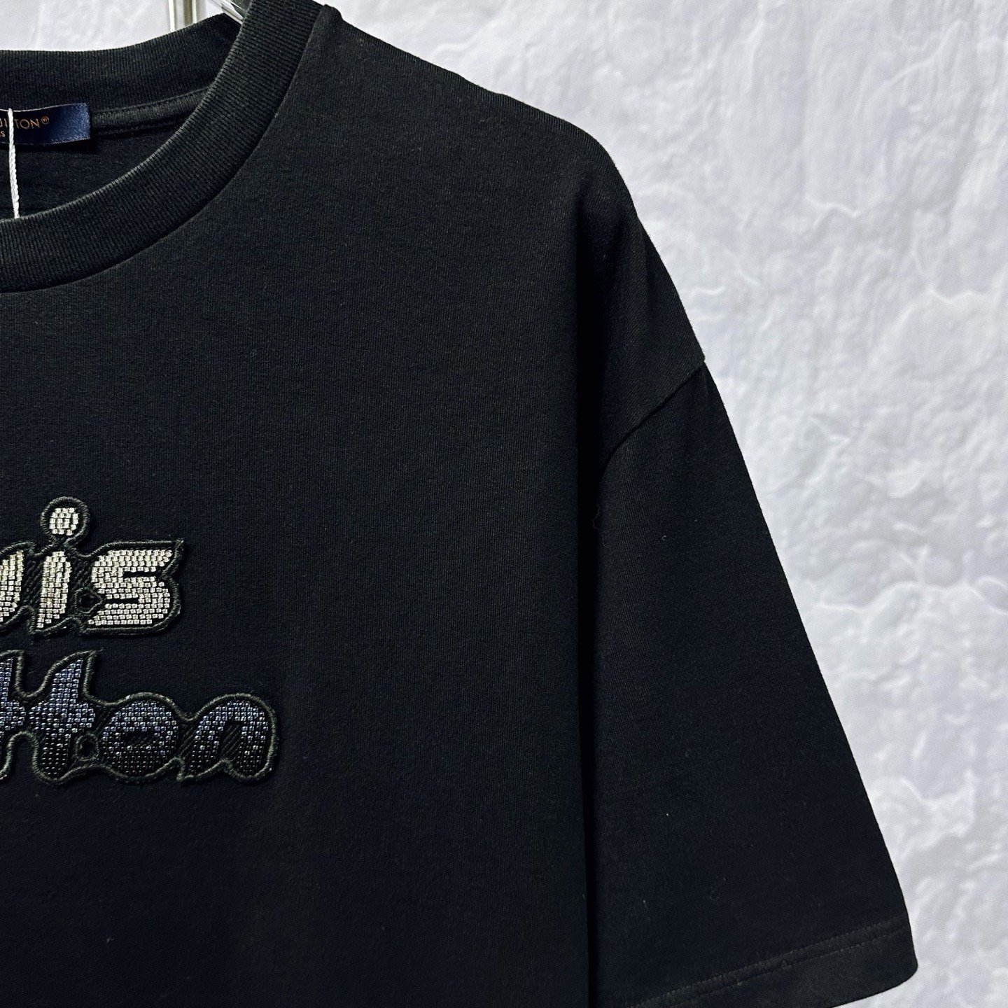 Louis Vuitton Beaded Letter Short Sleeve XL — detail