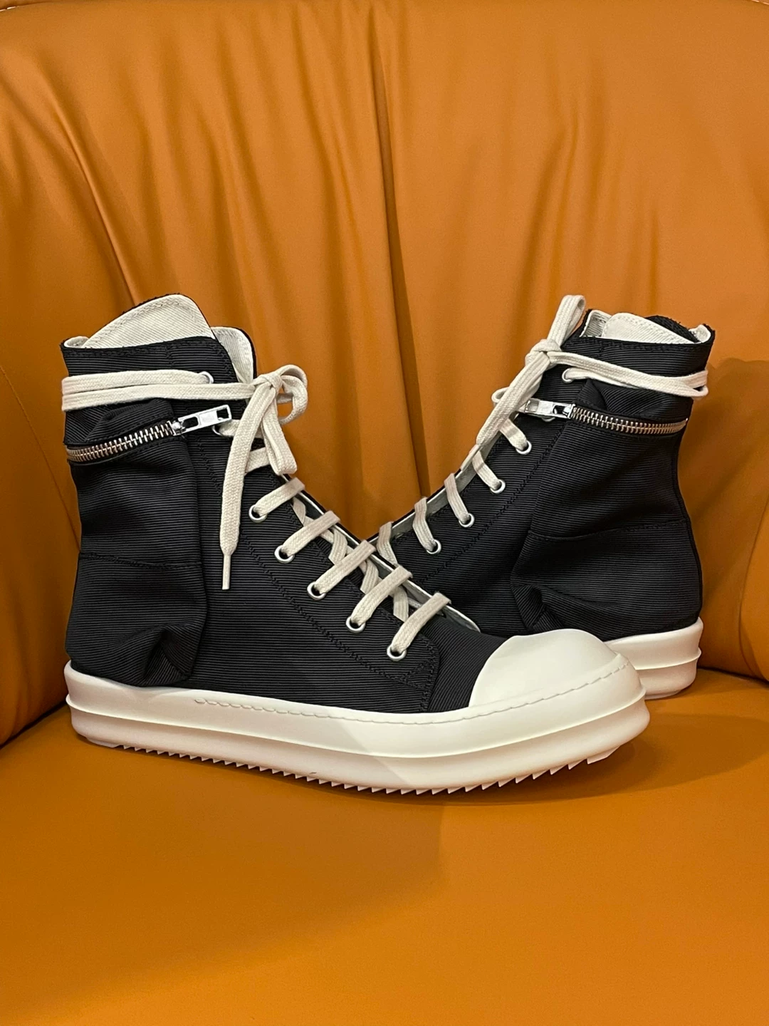 Rick Owens Drkshdw High-Top Cargo Shoes — detail