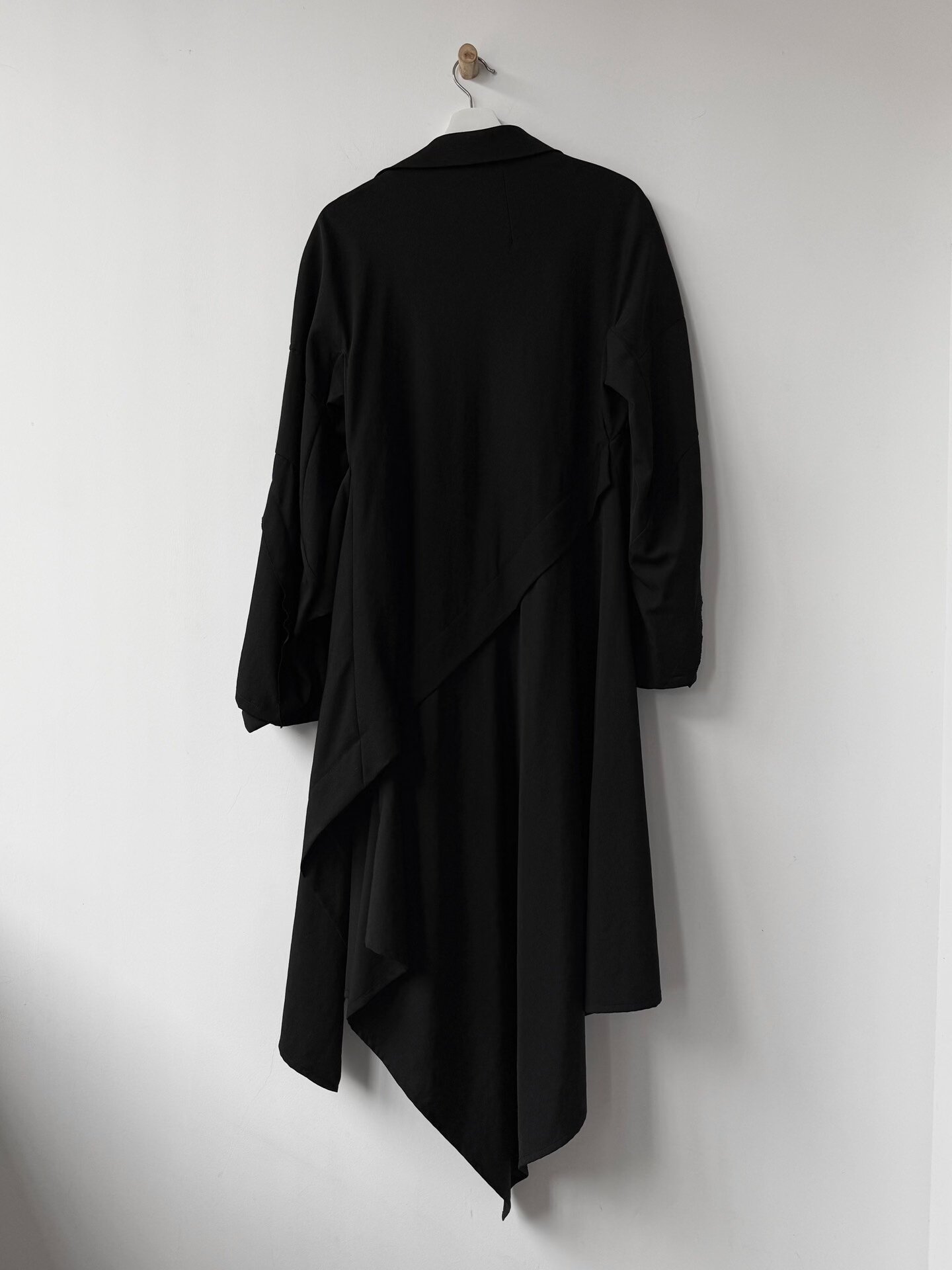 Yohji Yamamoto 18AW Runway Wool Coat — label