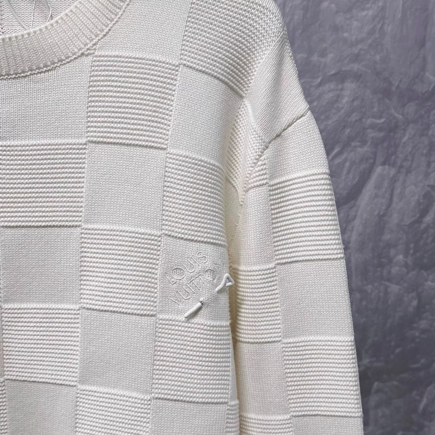 Louis Vuitton Checkerboard Sweater L — detail