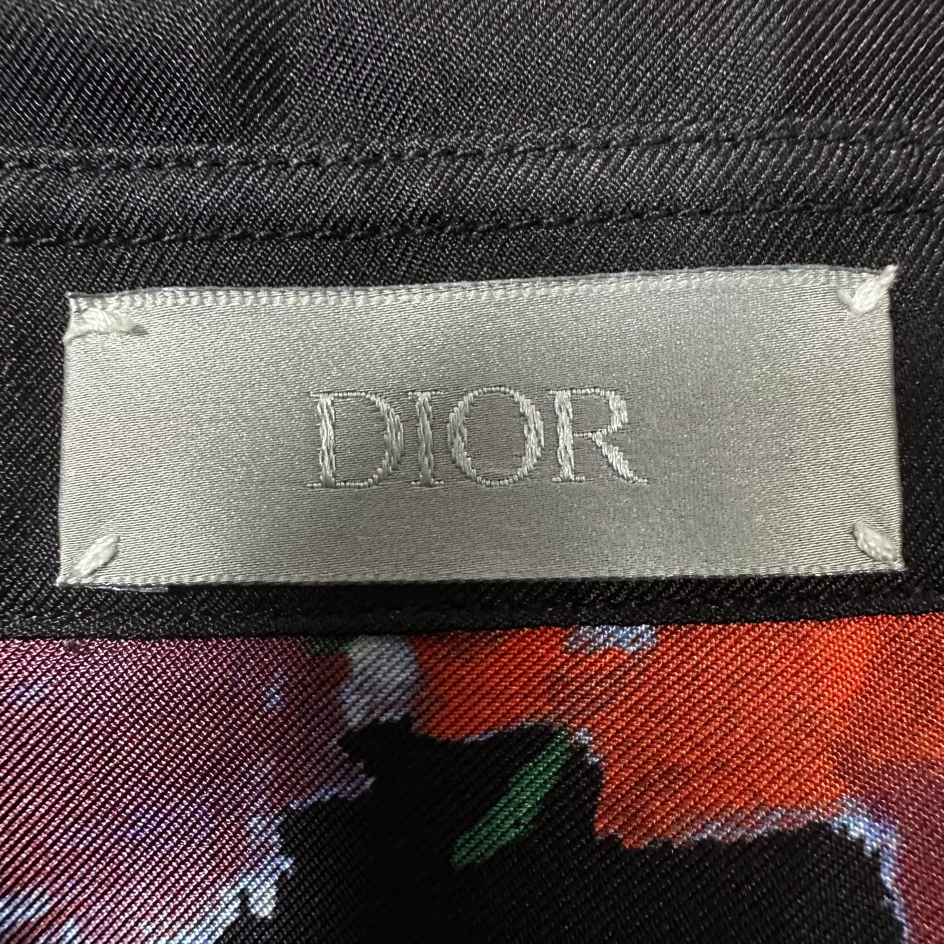 Dior x Kaws Floral Bee Silk Short-Sleeve Shirt — label