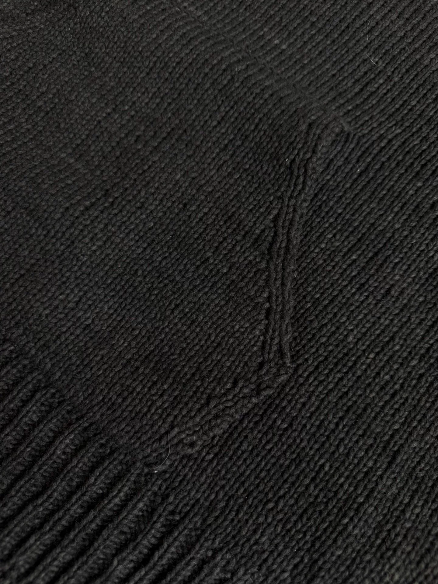 VISVIM 25AW BURROW CREW KNIT — label