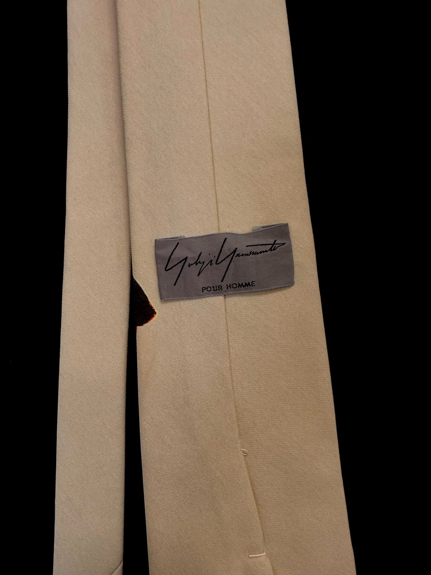 Yohji Yamamoto 1991AW Dancing Girl Tie — detail