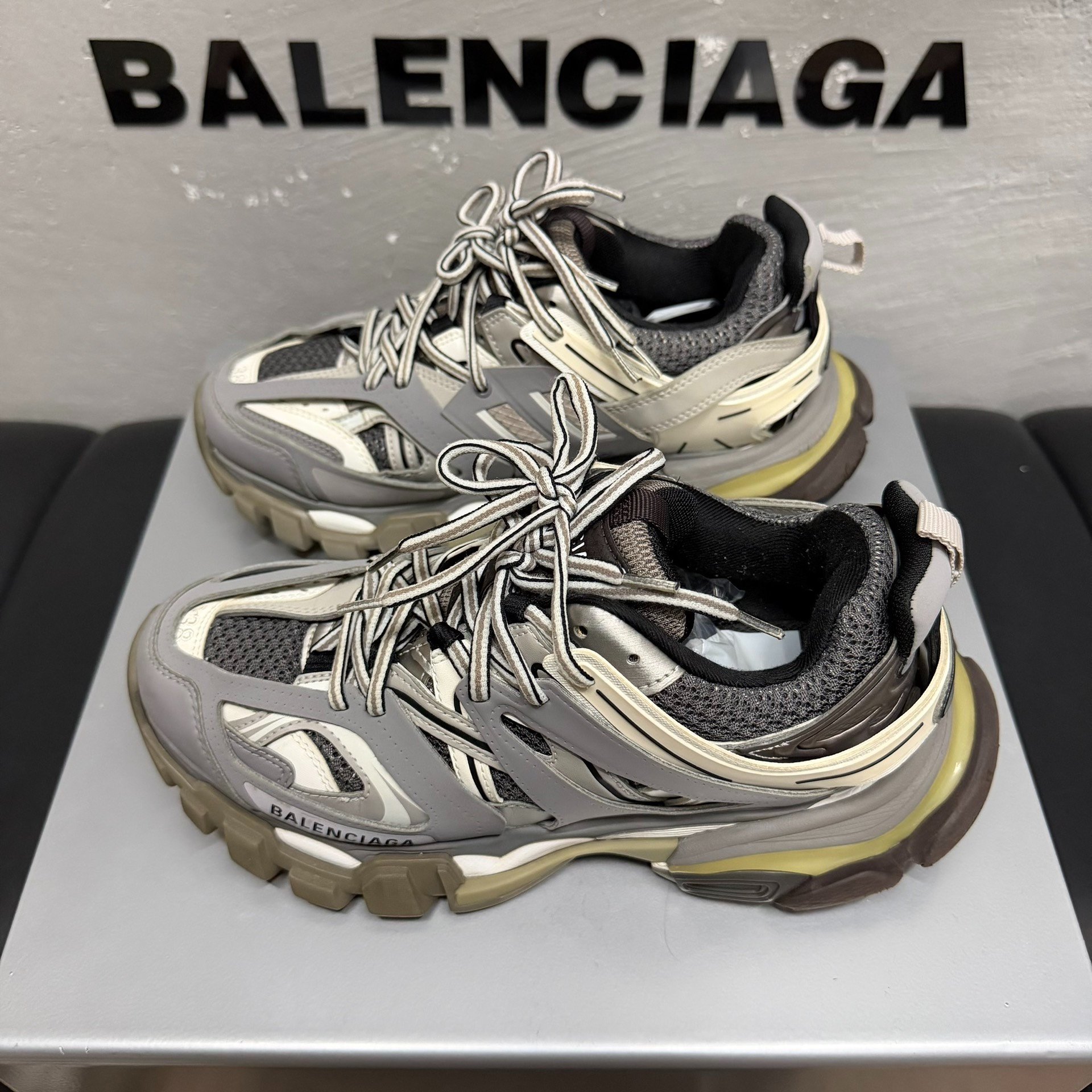 Balenciaga Track Gray Sneakers Size 38 — detail