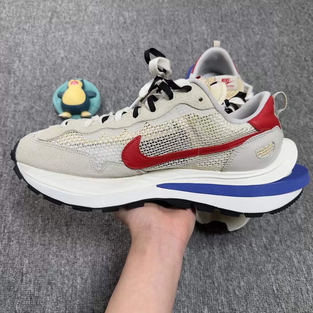 Nike Sacai Off-White Sneakers — front