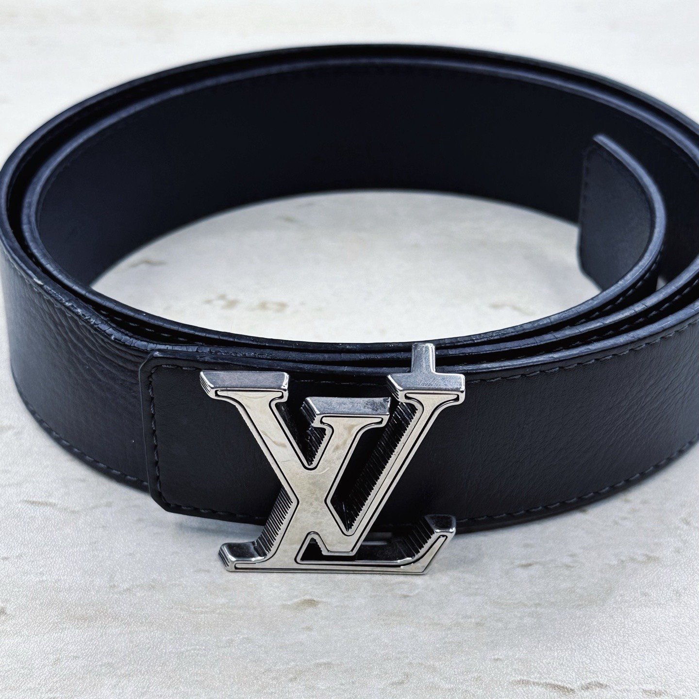 Louis Vuitton LV Logo Leather Belt — front