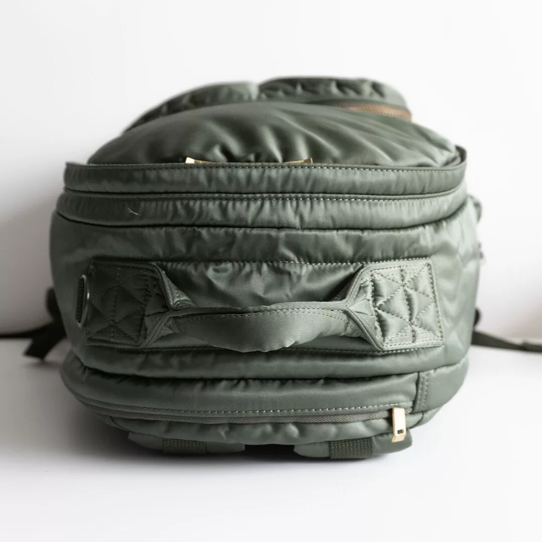 PORTER TANKER Army Green L Backpack — label
