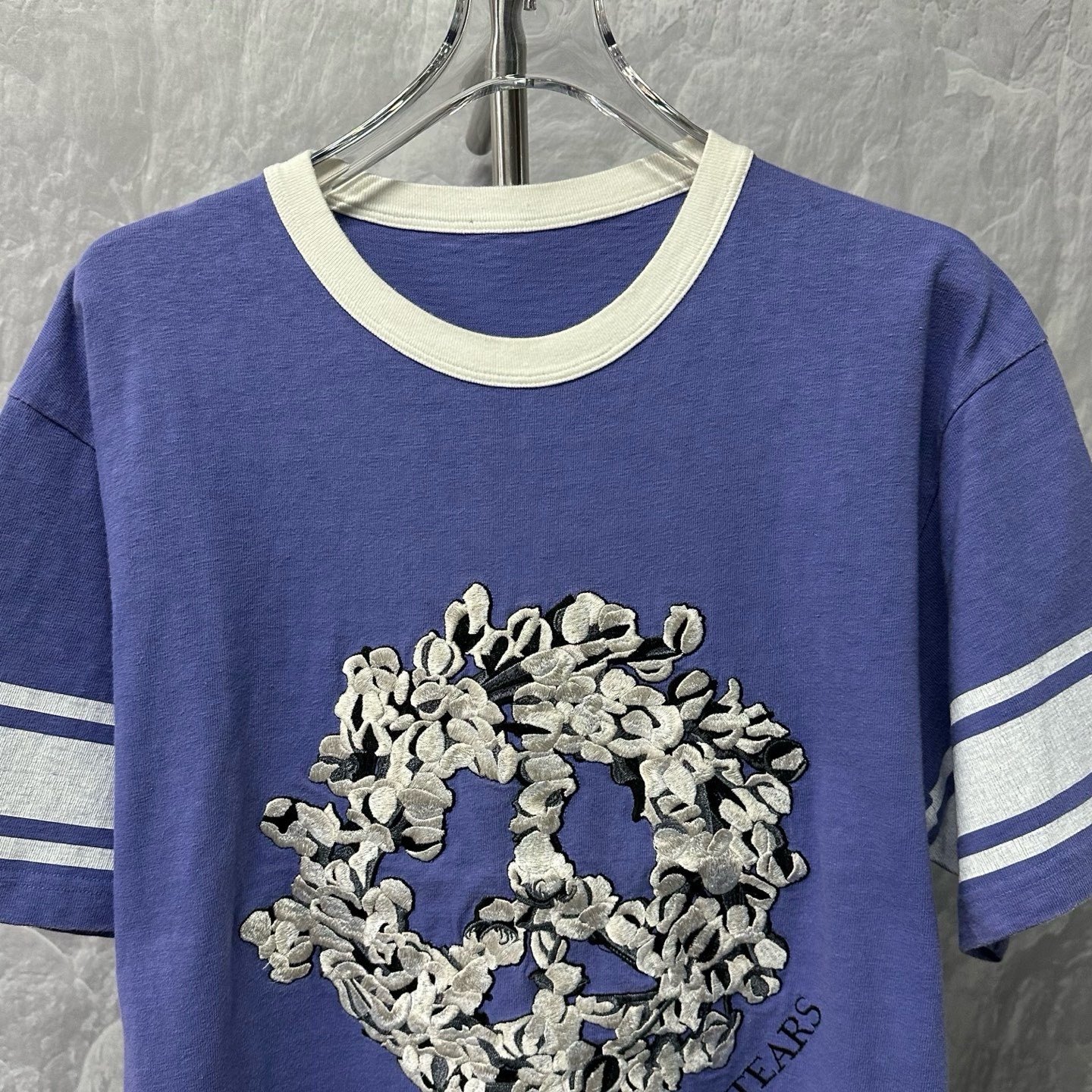 DIOR TEARS Floral Embroidery Short-Sleeve Shirt — front