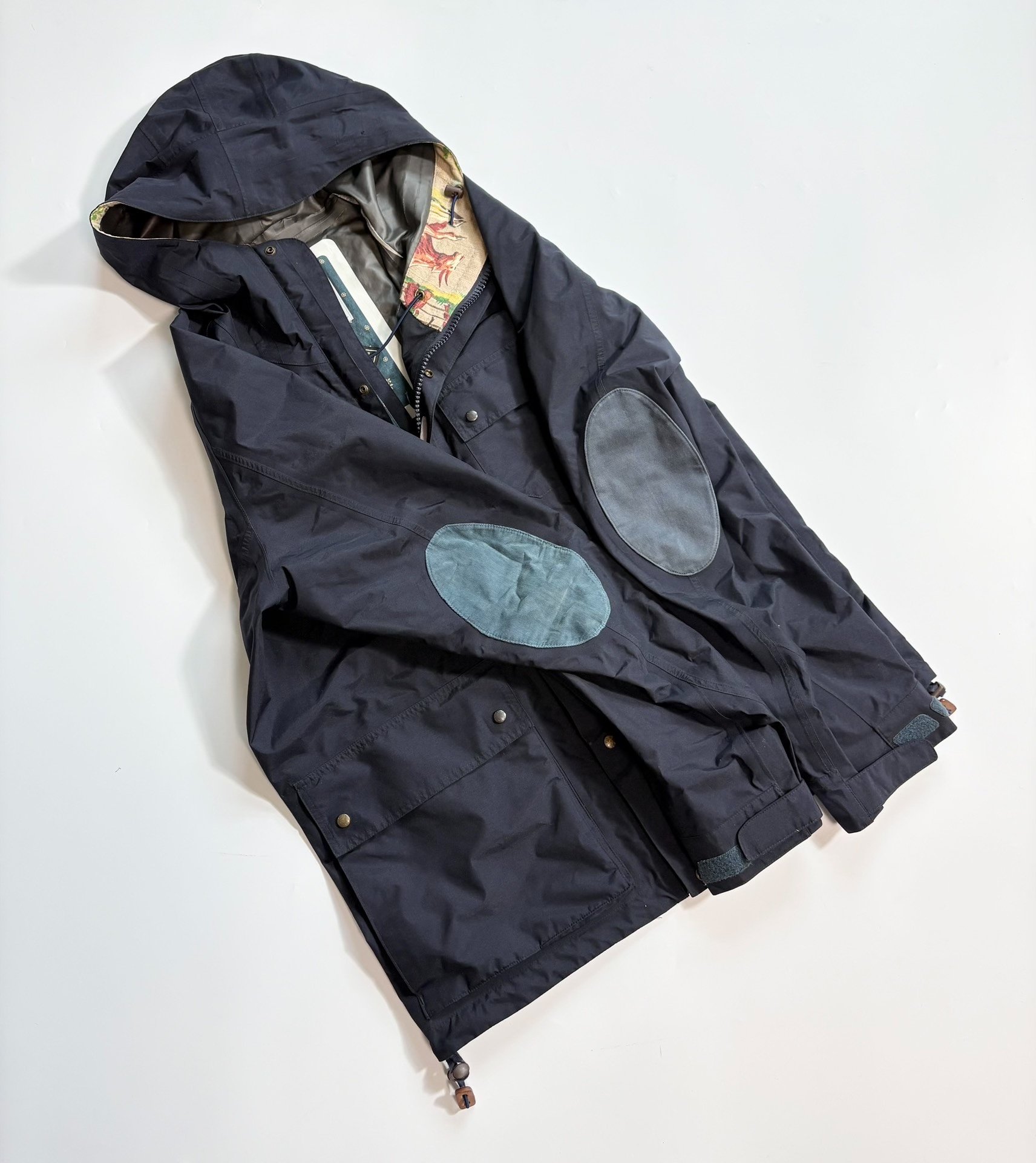 VISVIM TOTEM PARKA GORE-TEX 2.5L — back