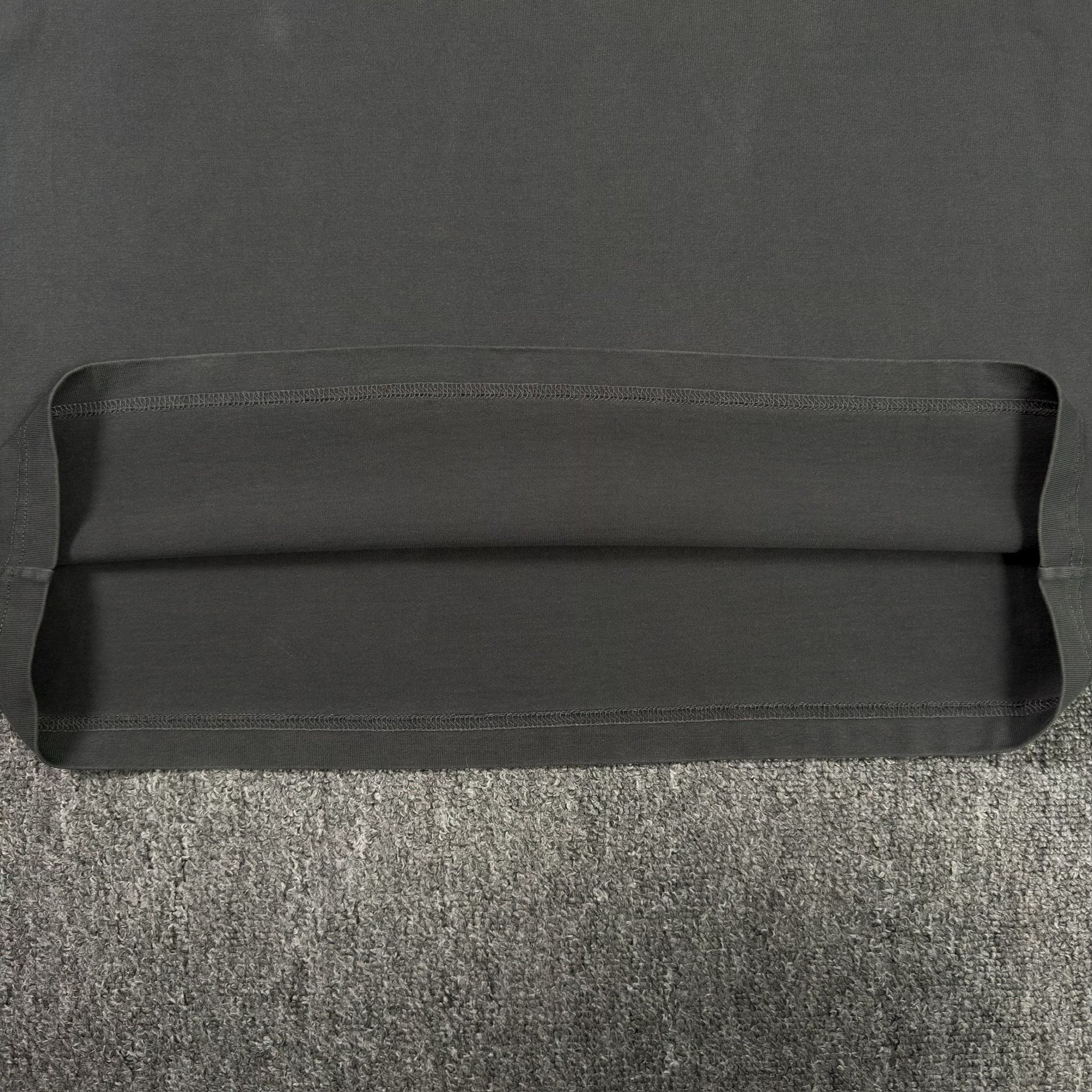LV Gradient Monogram Gray Short-Sleeve Tee — label