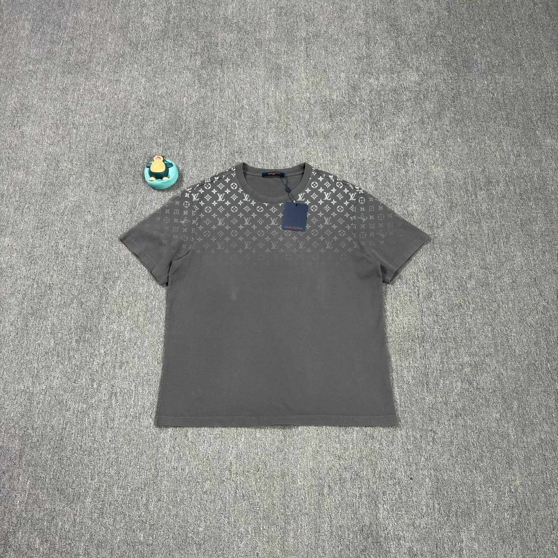 LV Gradient Monogram Gray Short-Sleeve Tee