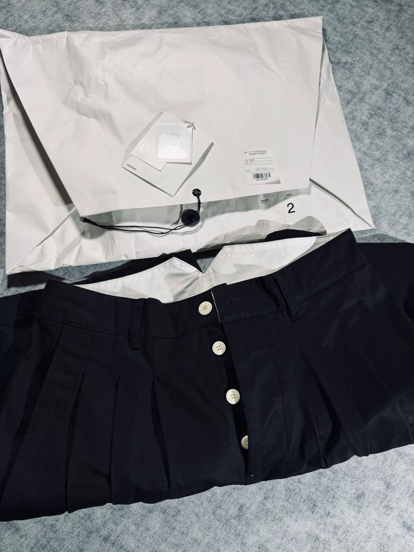 visvim hakama shorts 19ss — label