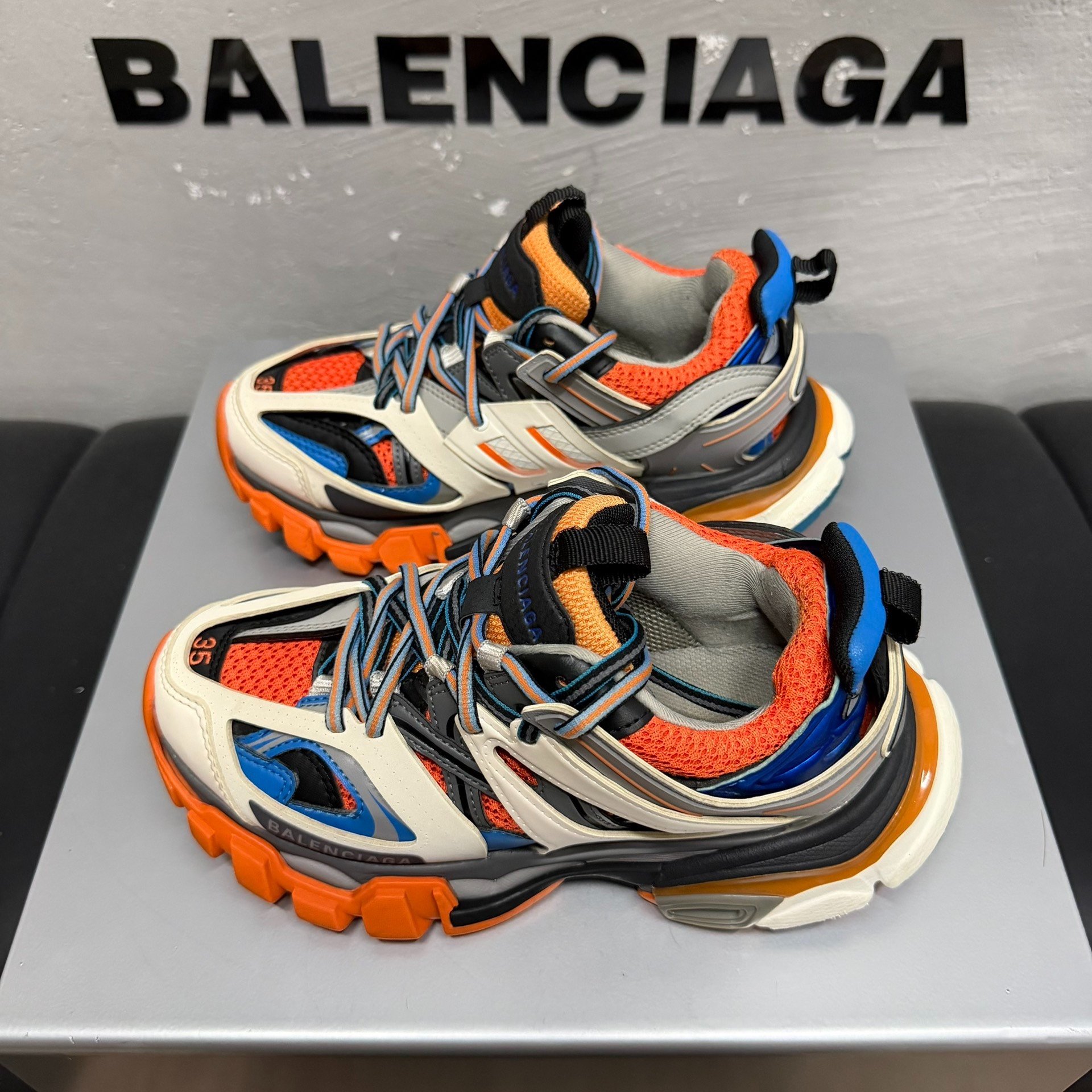Balenciaga Track Dad Sneakers Multi — detail