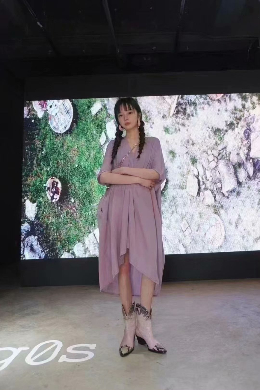 visvim 21ss Ruana Dress — back