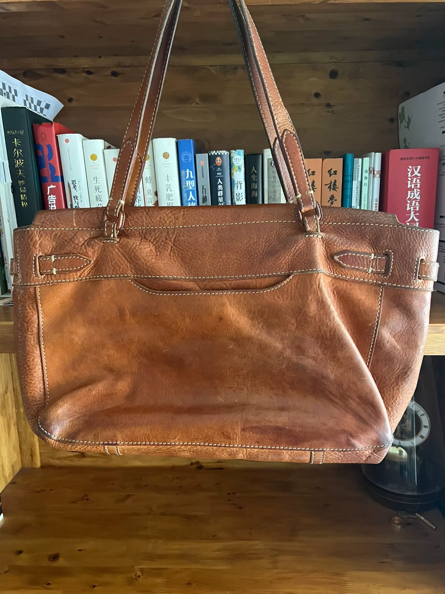 Genten Vintage Leather Bag — label