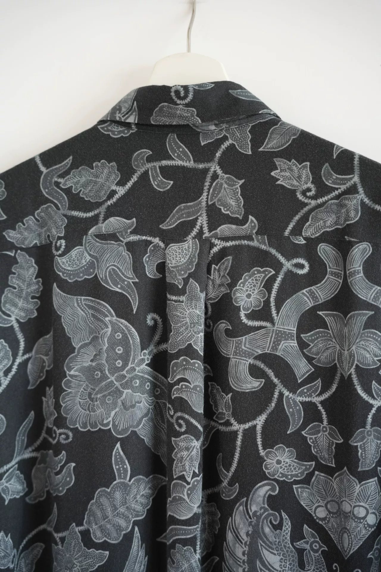 Yohji Yamamoto 06SS Floral Fauna Print Shirt — label