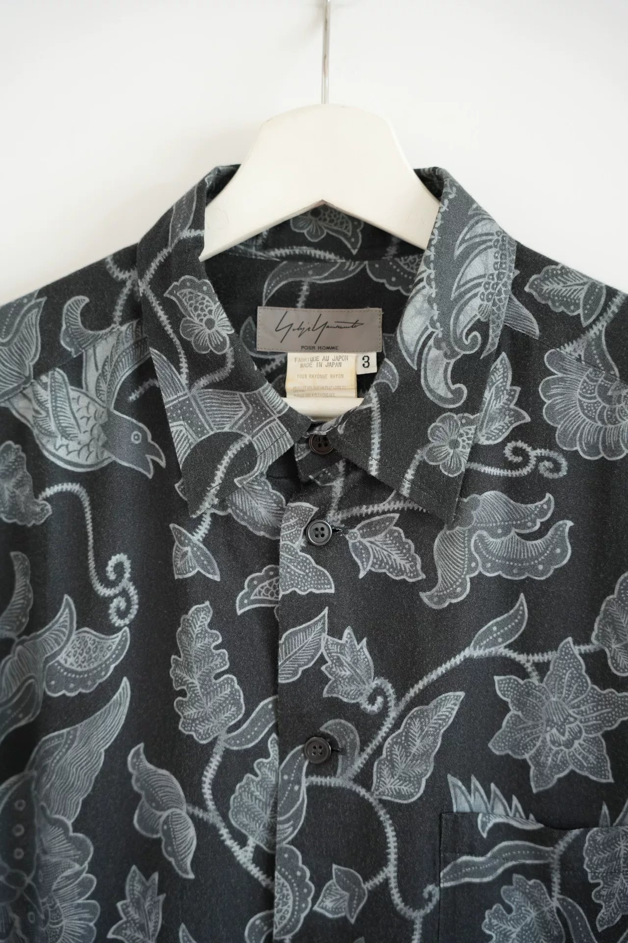 Yohji Yamamoto 06SS Floral Fauna Print Shirt — detail