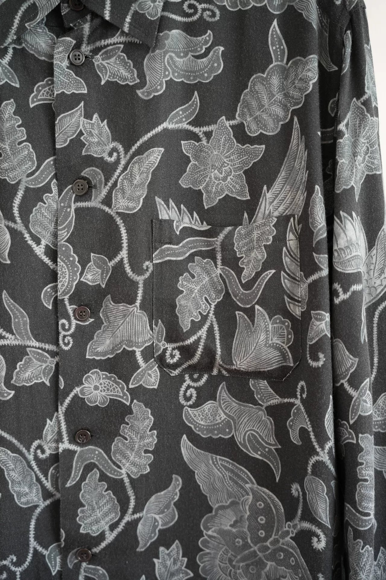 Yohji Yamamoto 06SS Floral Fauna Print Shirt — back