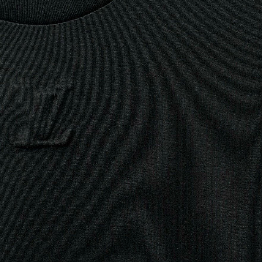 Louis Vuitton Black Letter Emboss Short-Sleeve — detail