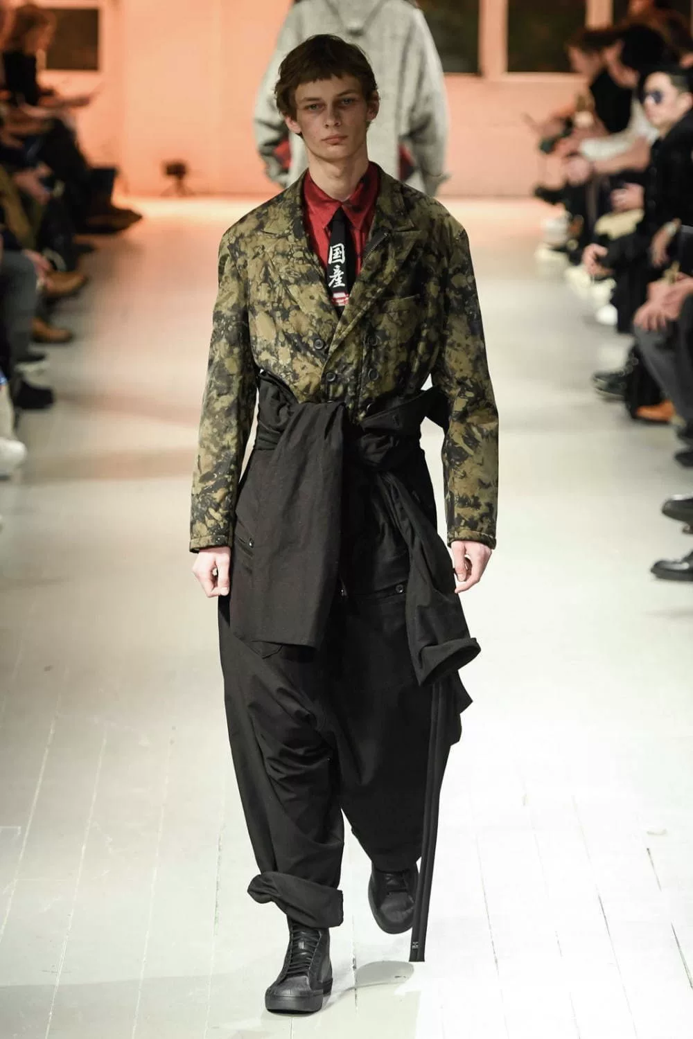 Yohji Yamamoto 20AW Satin Splatter Coat — back