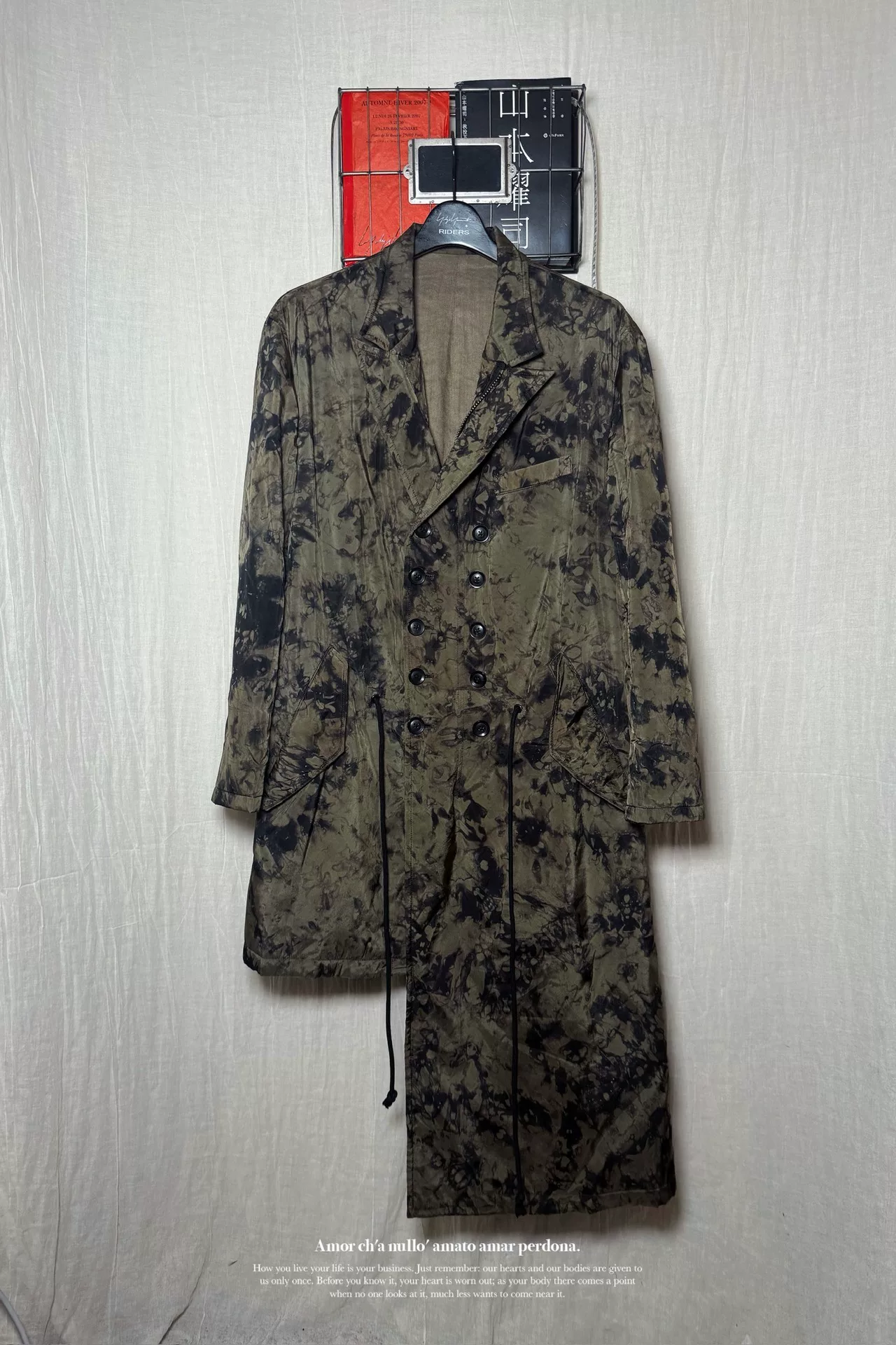 Yohji Yamamoto 20AW Satin Splatter Coat — detail