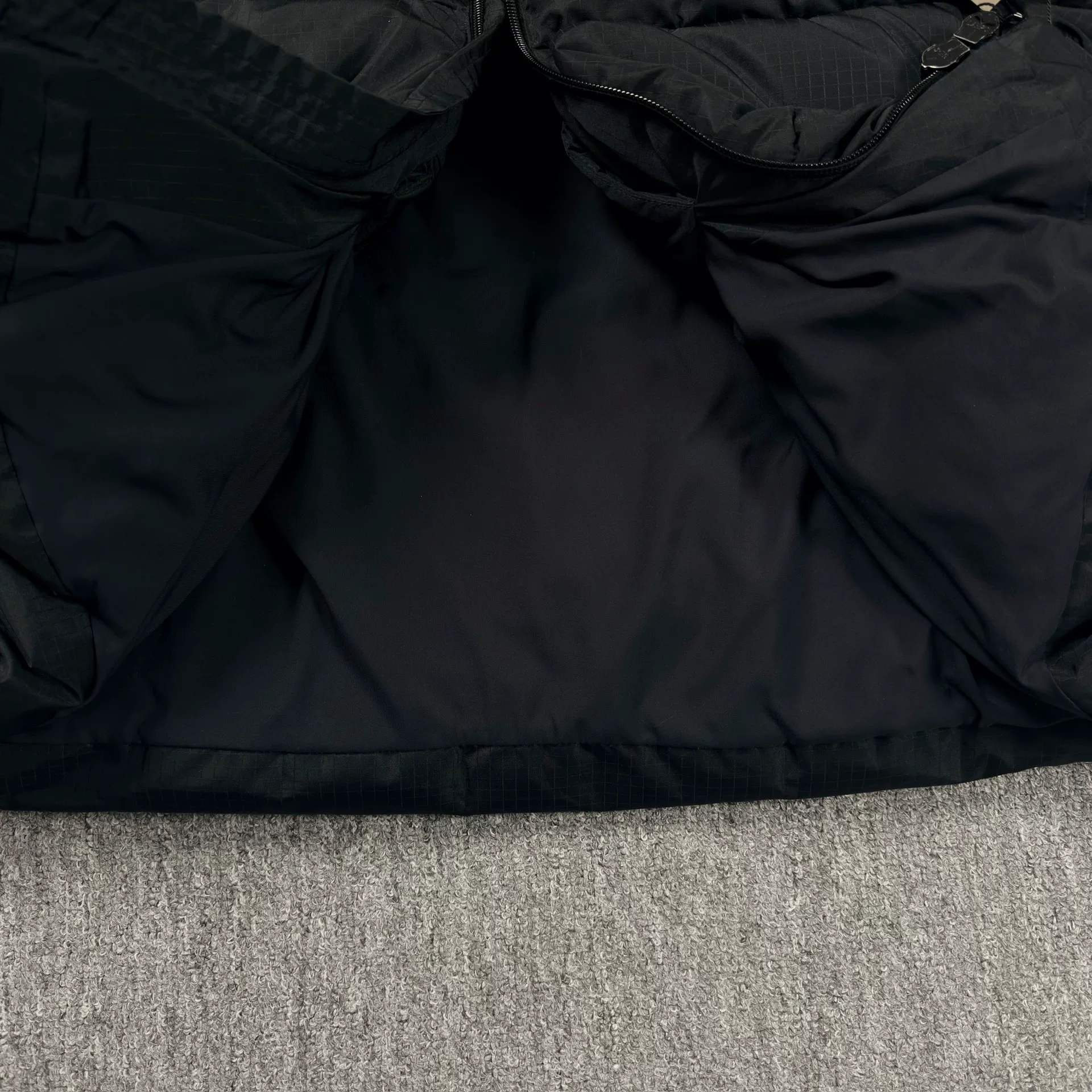 Balenciaga Black Cropped Puffer Jacket — label