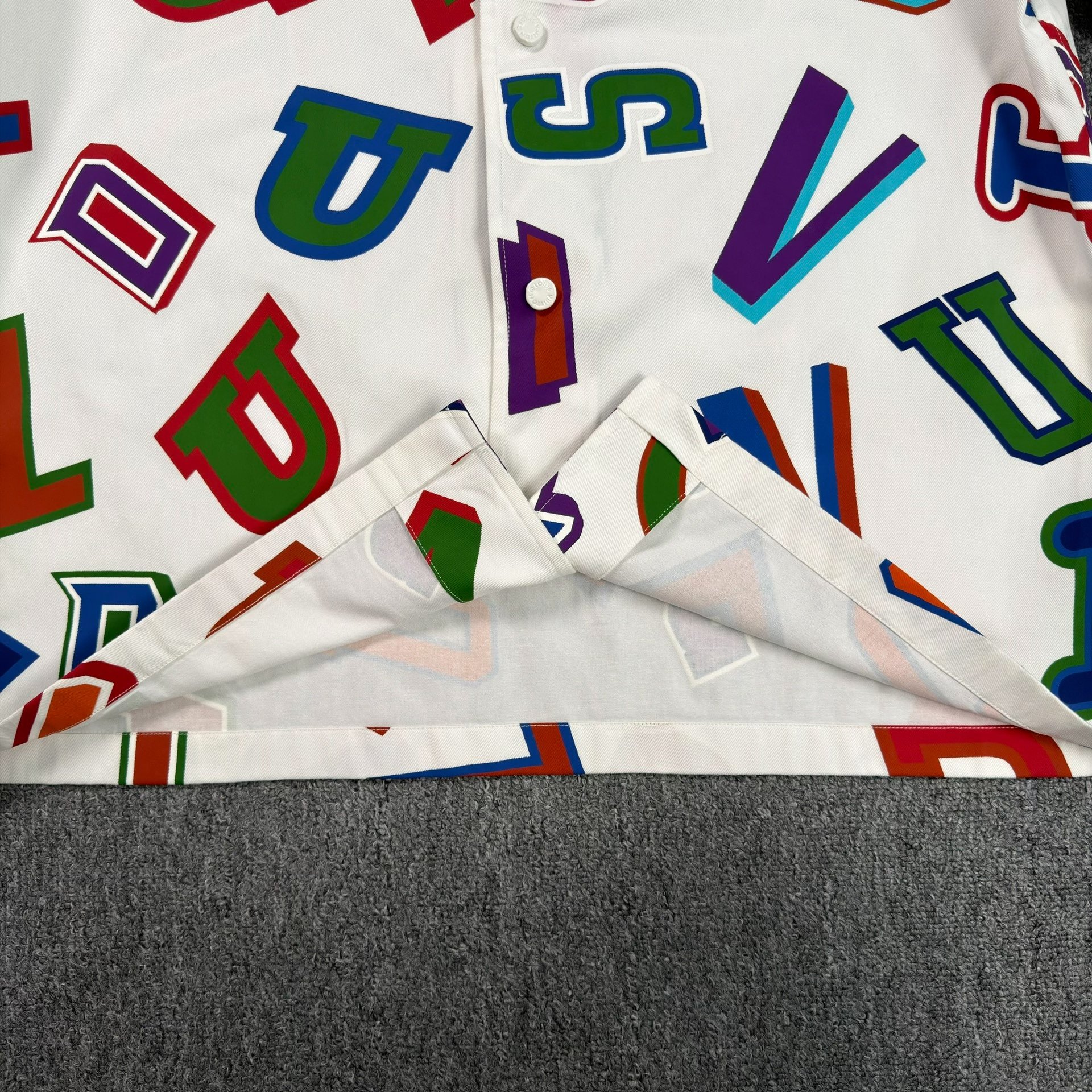 LV NBA All-over Print White Shirt — label