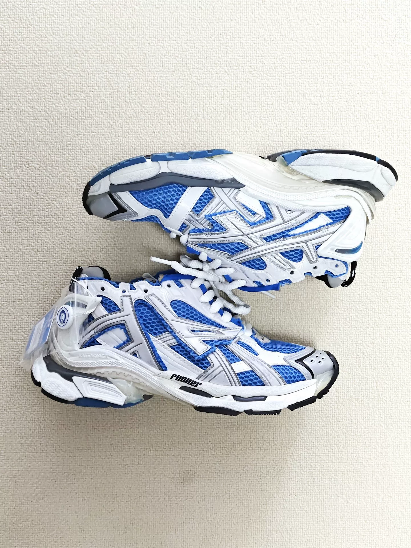 Balenciaga Runner Low-Top Sneakers — detail
