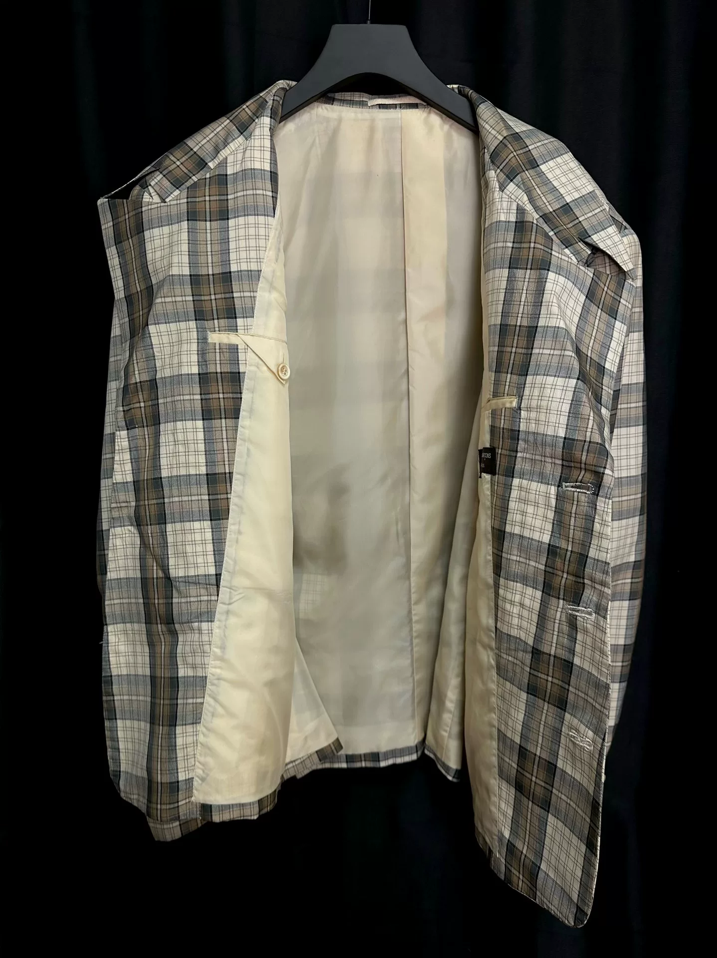 Comme des Garcons 87SS Silk Runway Coat — detail