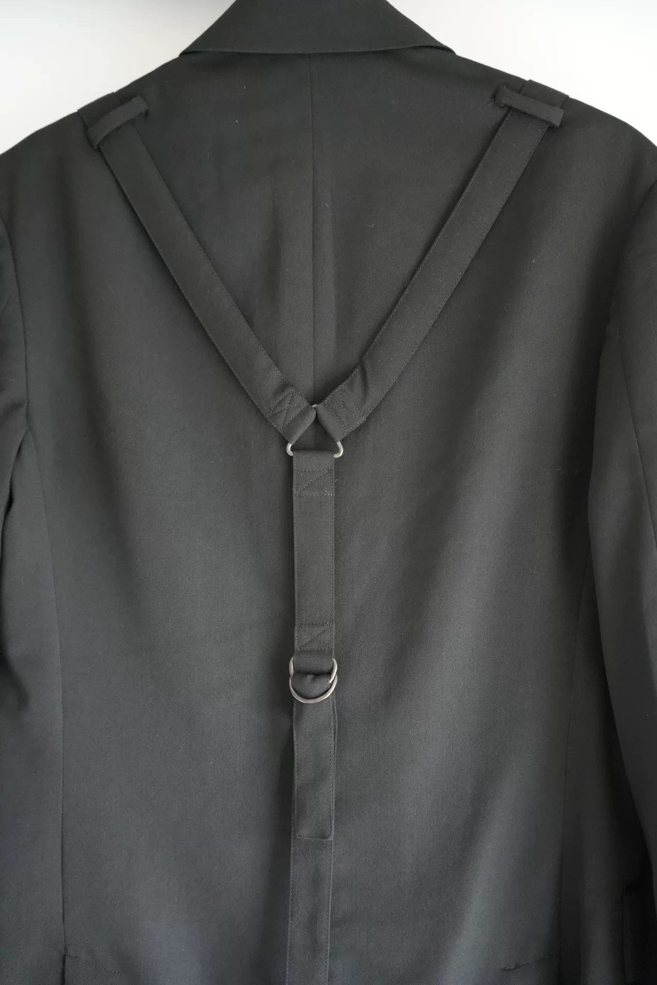 Yohji Yamamoto 2016 AW Parachute Strap Blazer — detail