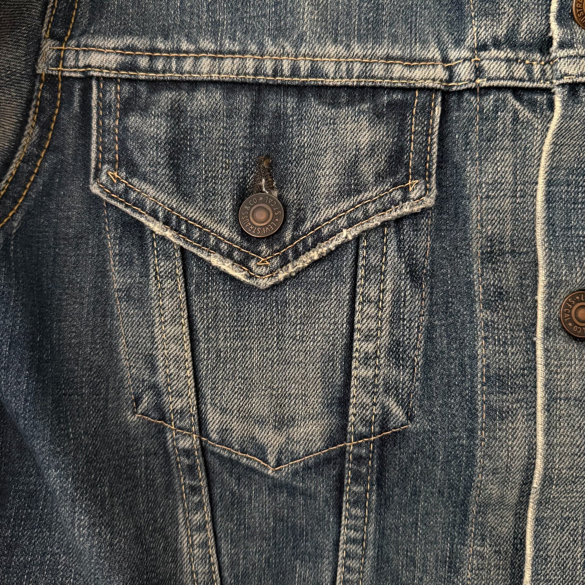 Levi's LVC70505 Denim Jacket — label